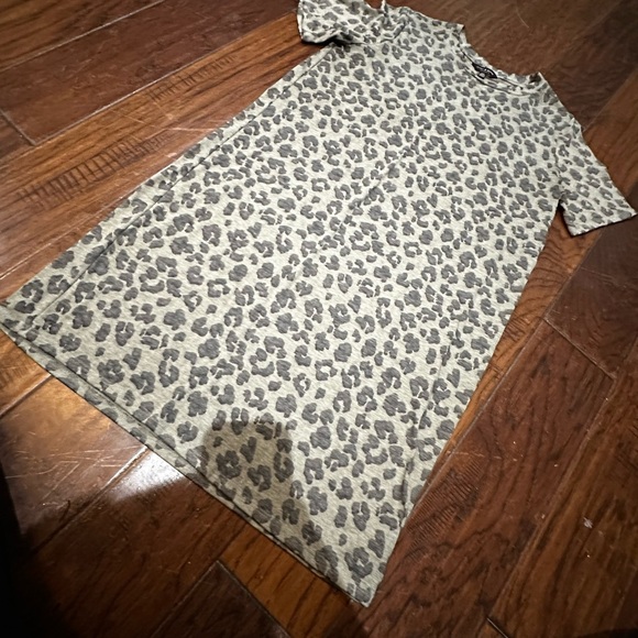 Lucky Brand Gray Leopard Print shirt dress - Picture 6 of 6